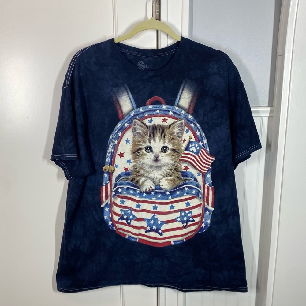The Mountain Patriotic Kitten in backpack Classic Cotton T-Shirt‎ size xl unisex
